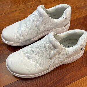 All White Leather Nurse Mates Nursing Shoes